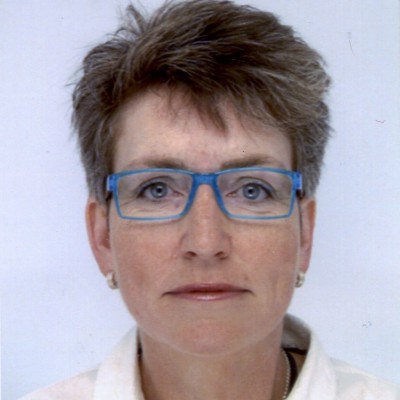 Sandra van Schaik